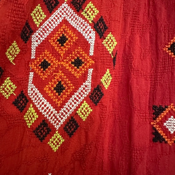 Anthropologie Embroidered Niamh Red Motif Raglan Sleeve Tunic - Picture 8 of 11